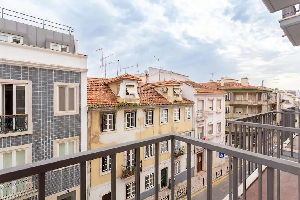 Vita Portucale ! Lapa Vintage Apartment Lisbon